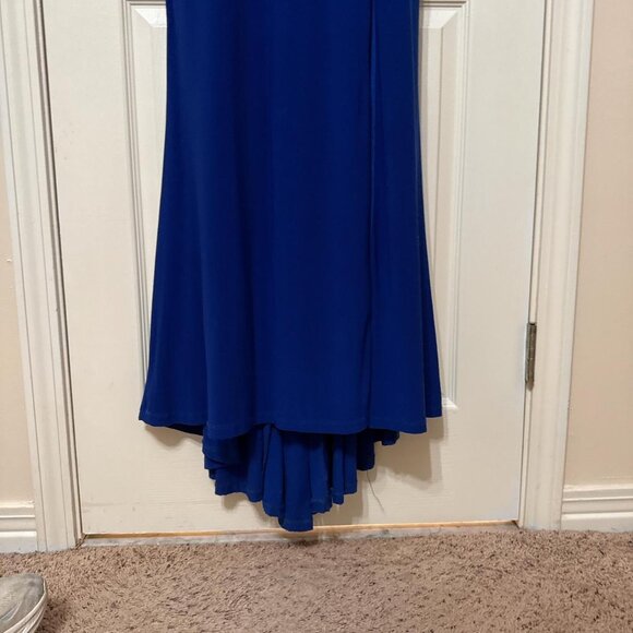 Royal blue maxi dress with spaghetti straps and a flowy, flared skirt - Picture 2 of 5